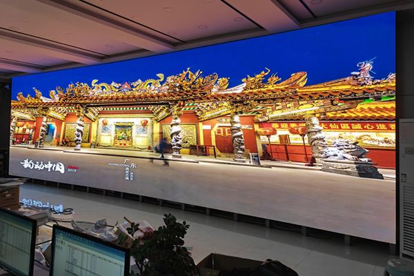 【展大局視野 創(chuàng)視覺盛宴】現(xiàn)代大屏幕顯示屏，引領(lǐng)視聽新潮流！